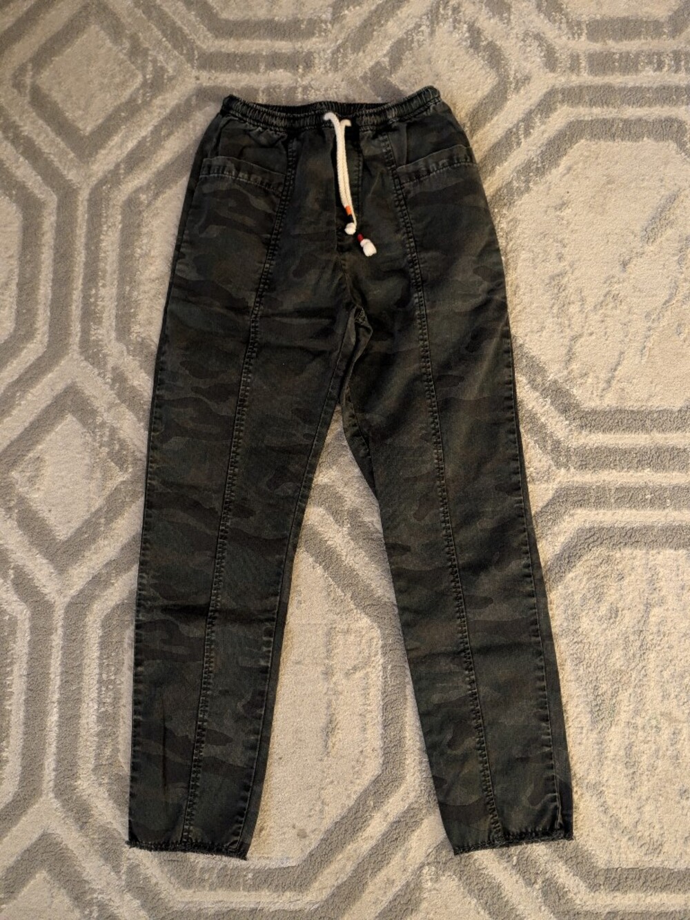 Sundry Olive Green Camouflage Pull On Pants Women's Size 1